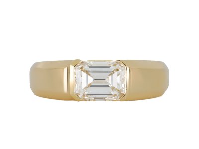 Jewellery item in modal