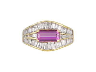 Jewellery item in modal