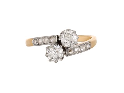 Jewellery item in modal