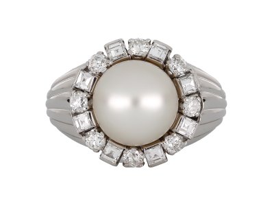 Jewellery item in modal