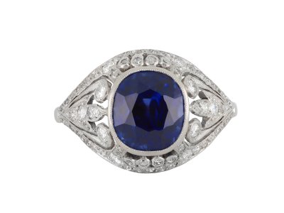 Jewellery item in modal