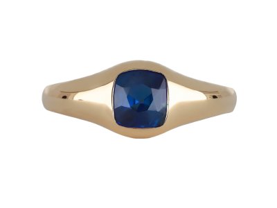 Jewellery item in modal