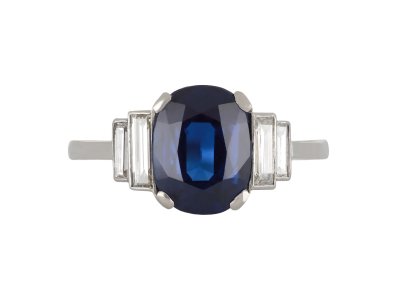 Jewellery item in modal