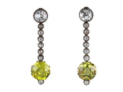Jewellery item in modal