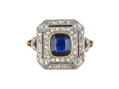 Jewellery item in modal