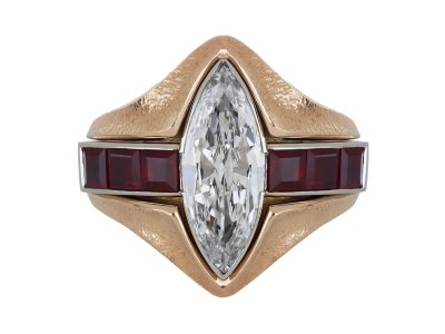 Jewellery item in modal
