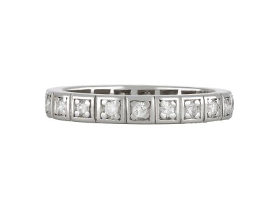 Jewellery item in modal