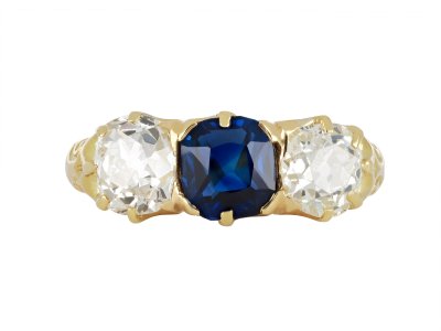 Jewellery item in modal