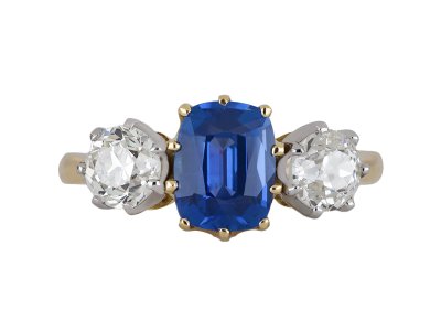 Jewellery item in modal