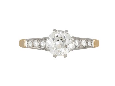 Jewellery item in modal