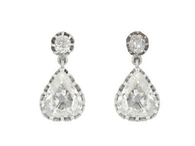 Jewellery item in modal