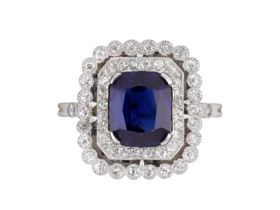 Jewellery item in modal