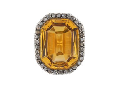 Jewellery item in modal