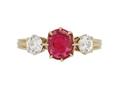 Jewellery item in modal