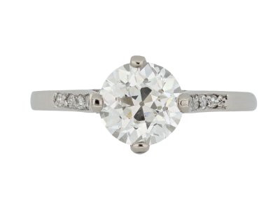 Jewellery item in modal