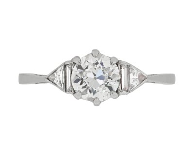 Jewellery item in modal