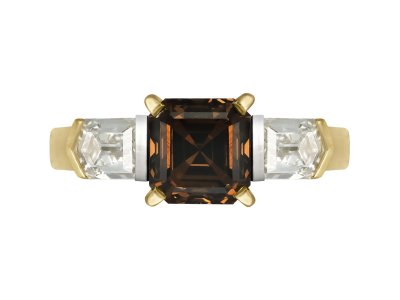 Jewellery item in modal