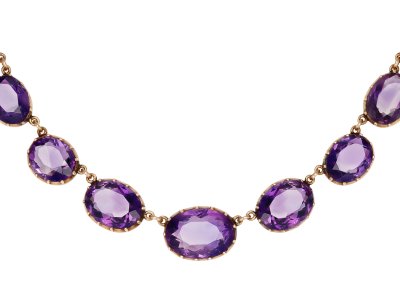 Jewellery item in modal