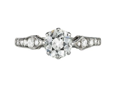 Jewellery item in modal