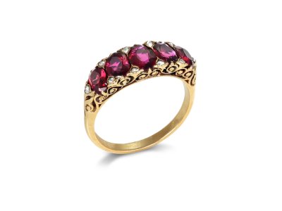 Jewellery item in modal