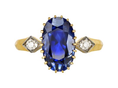 Jewellery item in modal