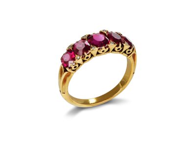 Jewellery item in modal