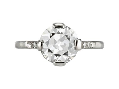 Jewellery item in modal