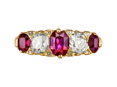 Jewellery item in modal