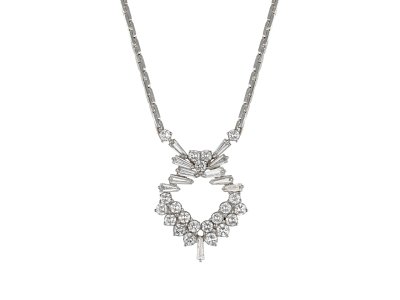 Jewellery item in modal