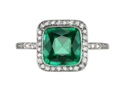 Jewellery item in modal