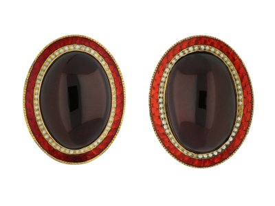 Jewellery item in modal