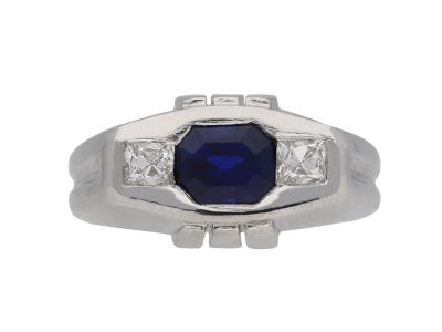 Jewellery item in modal