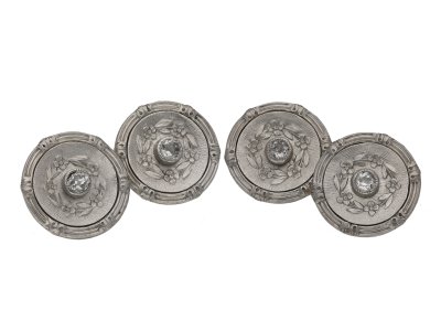 Jewellery item in modal