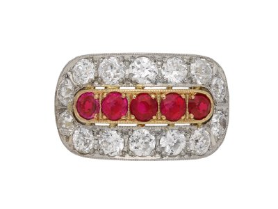 Jewellery item in modal