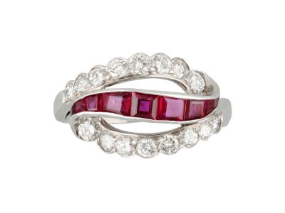Jewellery item in modal