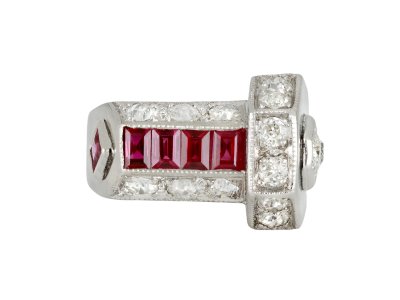 Jewellery item in modal
