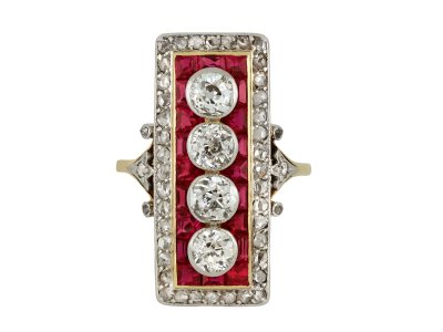 Jewellery item in modal