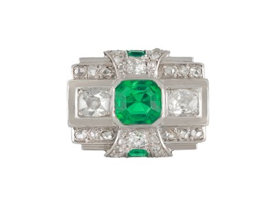 Jewellery item in modal