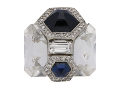 Jewellery item in modal