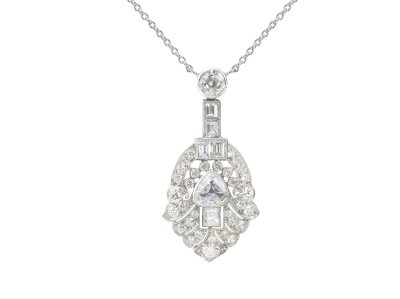 Jewellery item in modal