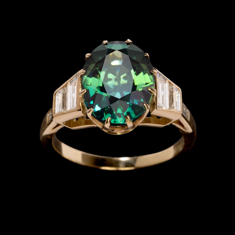 Link to Green Sapphire Rings 