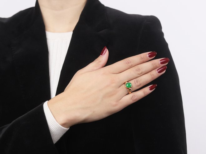 Victorian Burmese jade locket ring, circa 1870.