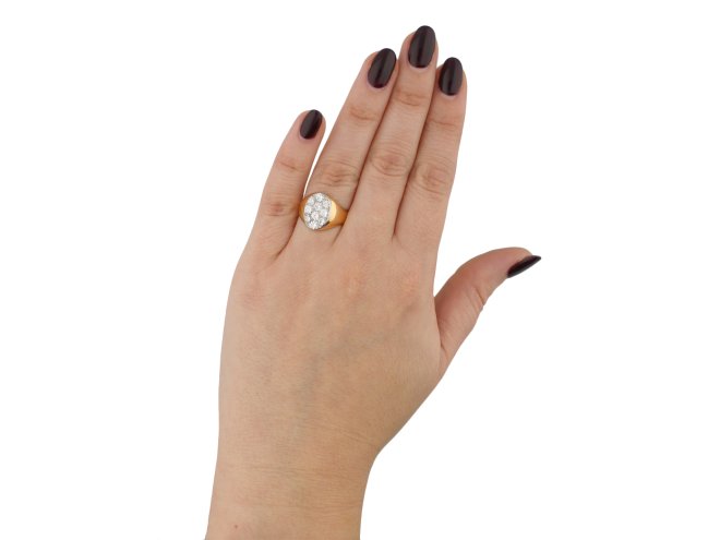 Diamond signet ring berganza hatton garden