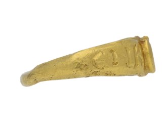 side view Ancient Roman gold ring hatton garden berganza 