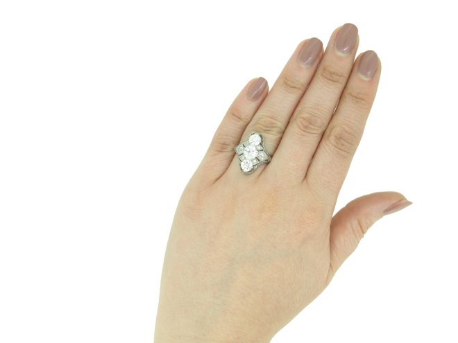 Belle &Eacute;poque three stone diamond ring berganza hatton garden