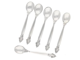 A boxed set of Georg Jensen silver spoons