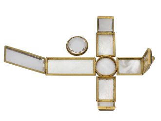 Rock crystal and gold cross berganza hatton garden