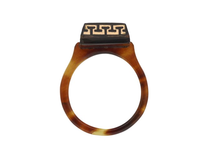 Piqué work gold and tortoiseshell ring berganza hatton garden