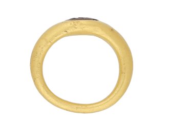 Ancient Roman signet ring, 1st 2nd century AD. Hatton Garden