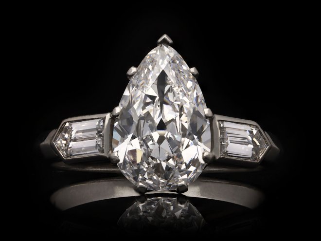 Drop shape old mine diamond ring, circa 1935. Hatton Garden